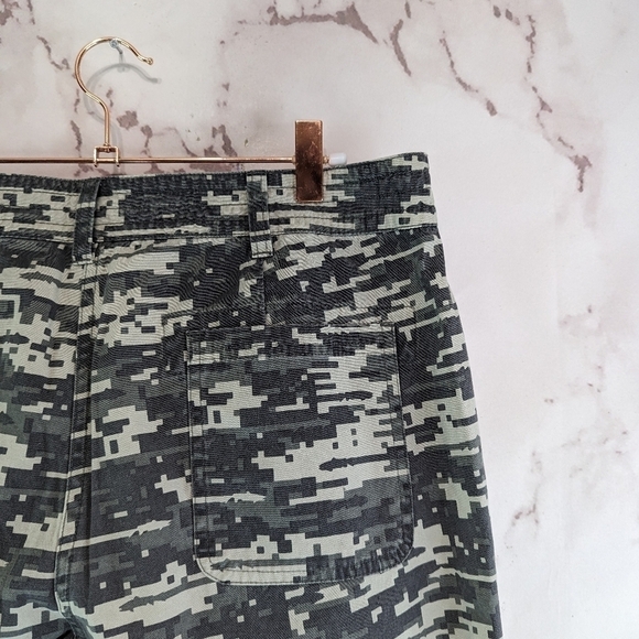 Orvis Pants Womens 12 Large Camo Capri Trout Bum Cotton Digital Woodland Crop - Picture 8 of 9